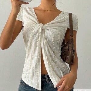 Elegant White Knotted Top